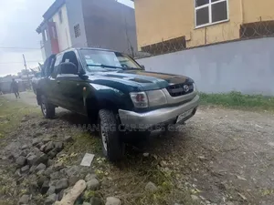 Toyota Hilux 2003 Green