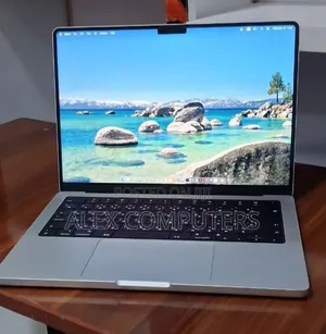 New Laptop Apple MacBook 16GB Apple M4 Pro SSD 512GB