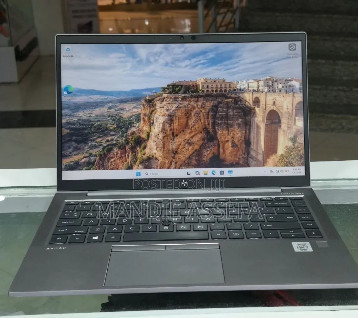 New Laptop HP ZBook Firefly 14 G7 16GB Intel Core i7 SSD 512GB