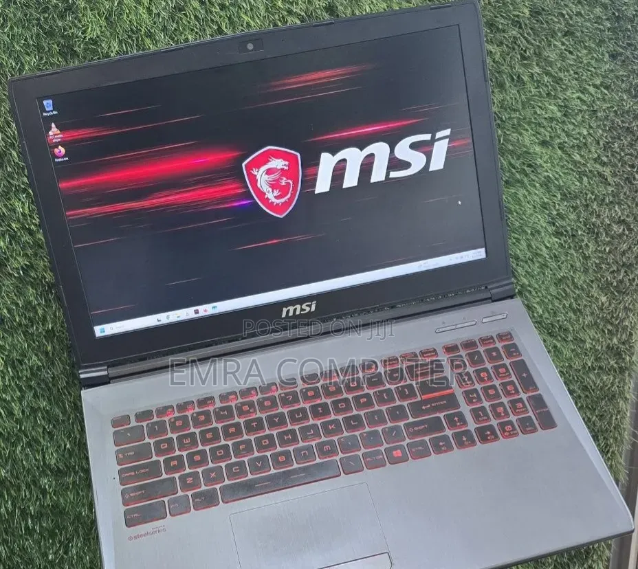 New Laptop MSI 16GB Intel Core i5 SSD 256GB
