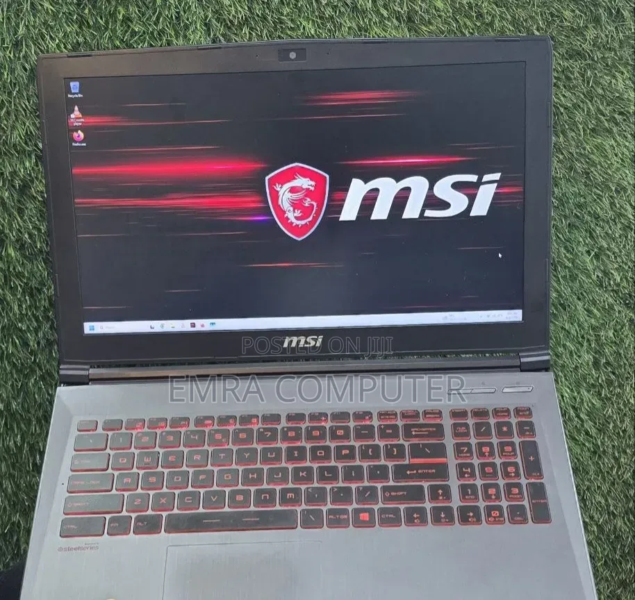 New Laptop MSI 16GB Intel Core i5 SSD 256GB