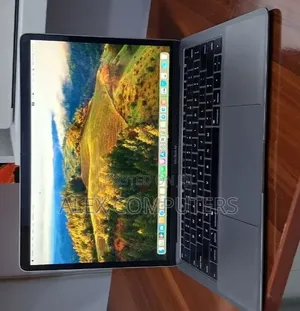 New Laptop Apple MacBook Air 2019 8GB Intel Core i5 SSD 128GB