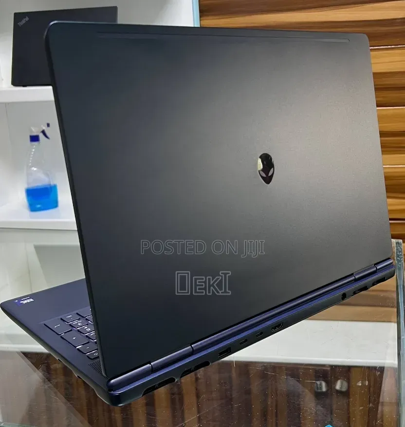 New Laptop Alienware 16x Aurora 32GB Intel Core Ultra 9 SSD 1T