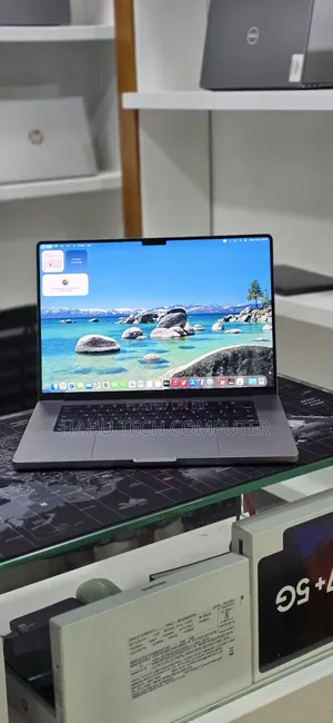New Laptop Apple MacBook Pro 2023 M2 Pro 16GB Apple M2 SSD 512GB