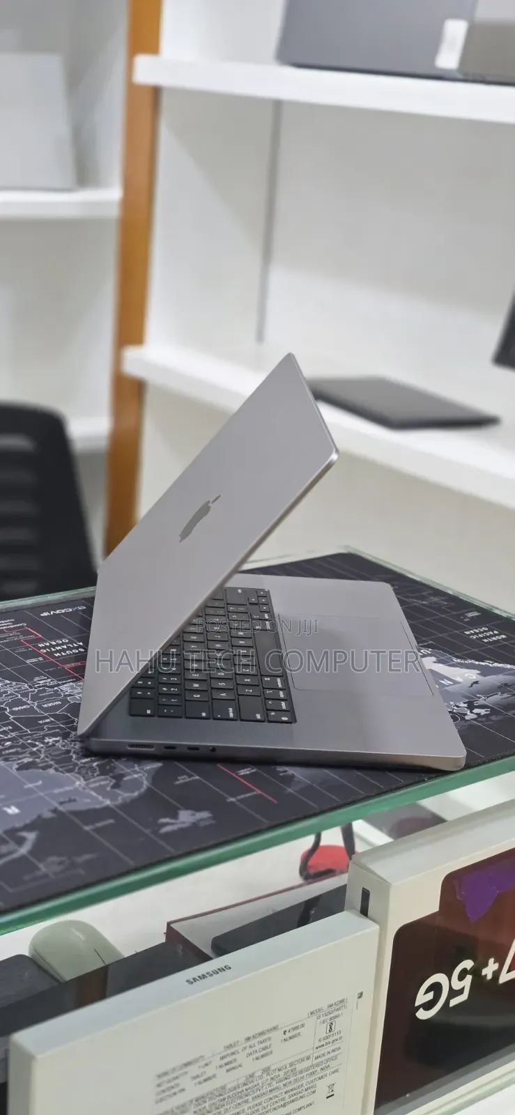 New Laptop Apple MacBook Pro 2023 M2 Pro 16GB Apple M2 SSD 512GB