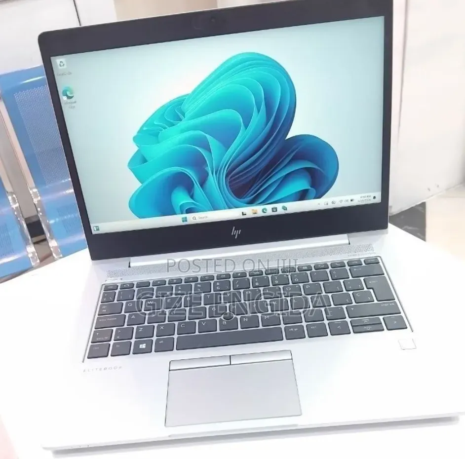 New Laptop HP EliteBook 830 G5 8GB Intel Core i5 SSD 512GB