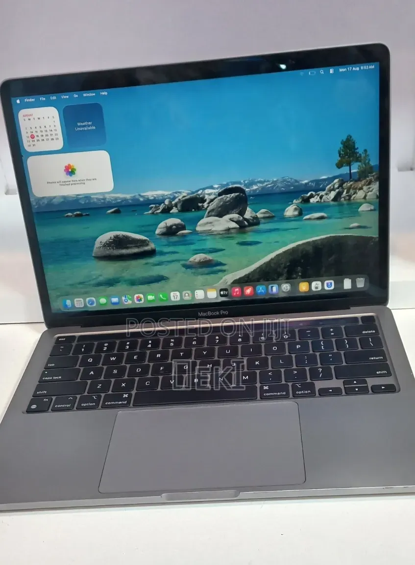 New Laptop Apple MacBook Pro 2020 M1 8GB Apple M1 SSD 256GB