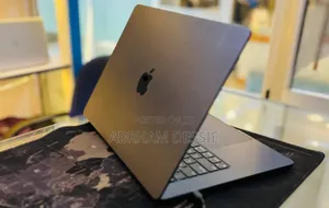 New Laptop Apple MacBook Air 2022 M2 16GB Apple M1 SSD 512GB