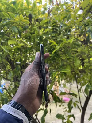 Apple iPhone XS 64 GB Black