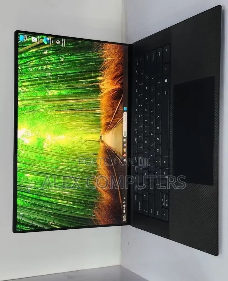 New Laptop Dell Precision 5570 16GB Intel Core i7 SSD 512GB
