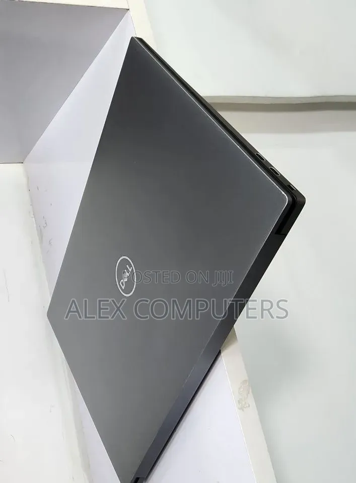 New Laptop Dell Precision 5570 16GB Intel Core i7 SSD 512GB