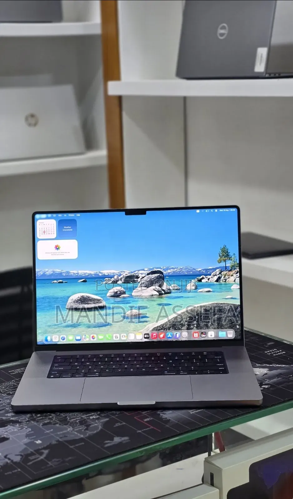 New Laptop Apple MacBook Pro 2022 M2 16GB Apple M2 SSD 512GB