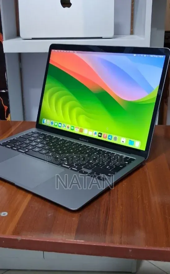 New Laptop Apple MacBook Air 2020 8GB Intel Core i5 SSD 512GB