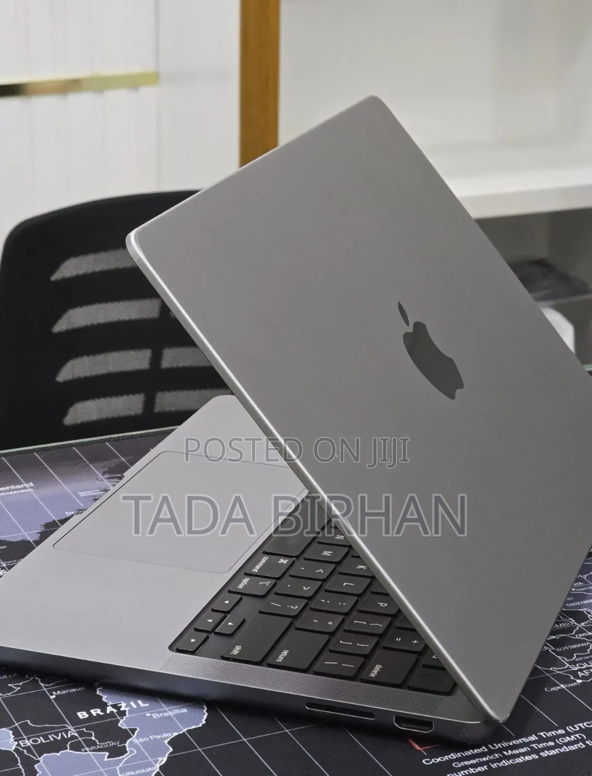 New Laptop Apple MacBook Pro 2023 M3 8GB Apple M3 SSD 512GB