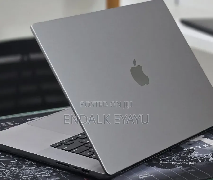 New Laptop Apple MacBook Pro 2023 M2 Pro 16GB Apple M2 SSD 512GB