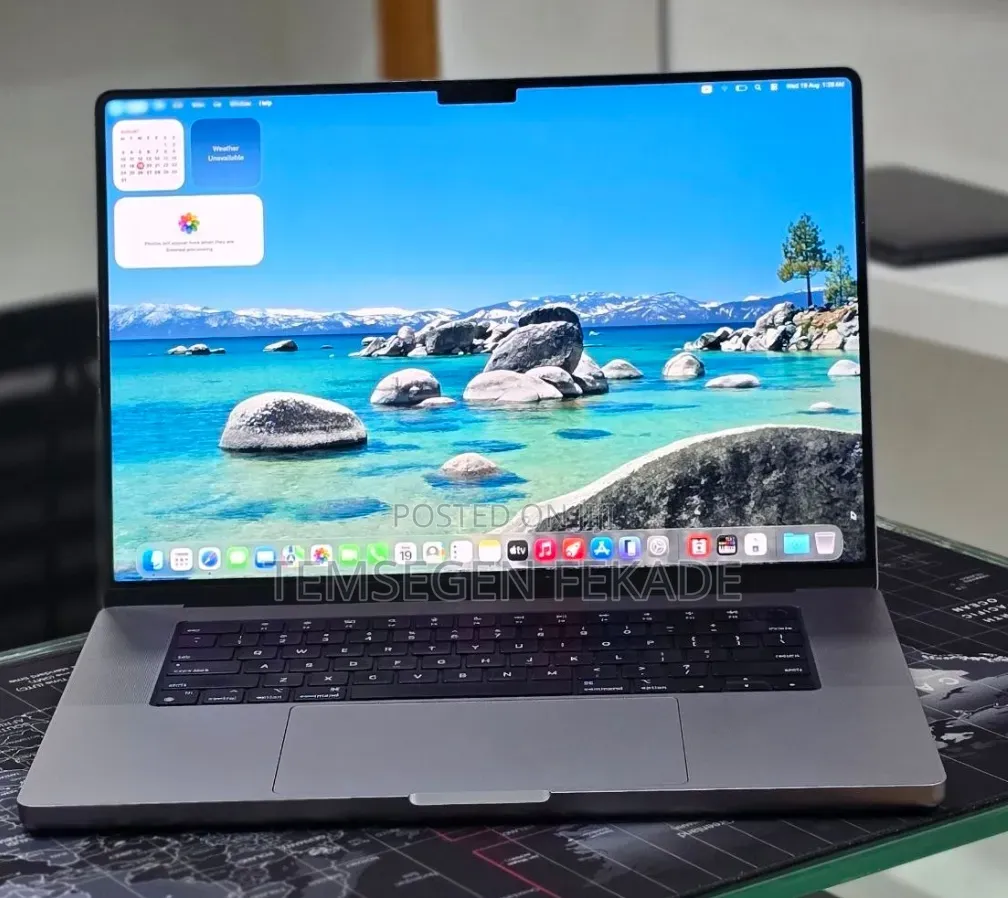 New Laptop Apple MacBook Pro 2023 M2 16GB Apple M2 SSD 512GB