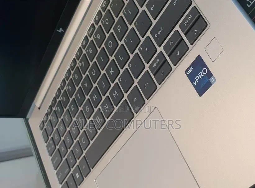 New Laptop HP EliteBook 840 32GB Intel Core i7 SSD 512GB
