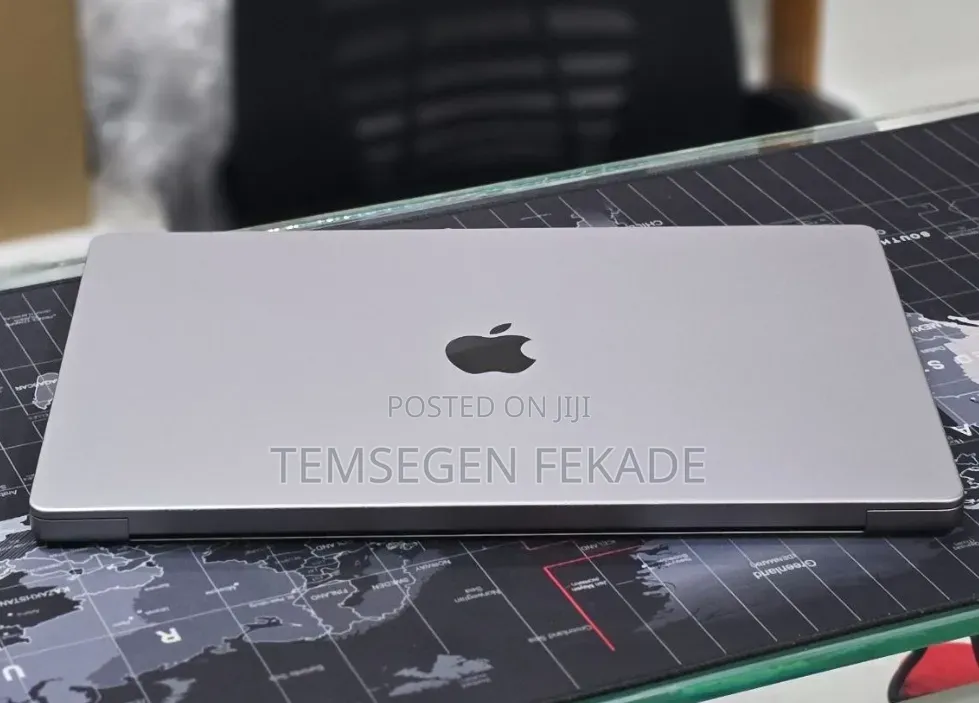 New Laptop Apple MacBook Pro 2023 M2 16GB Apple M2 SSD 512GB