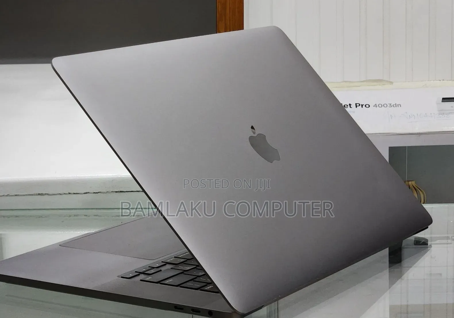 New Laptop Apple MacBook Pro 2019 64GB Intel Core i9 SSD 512GB