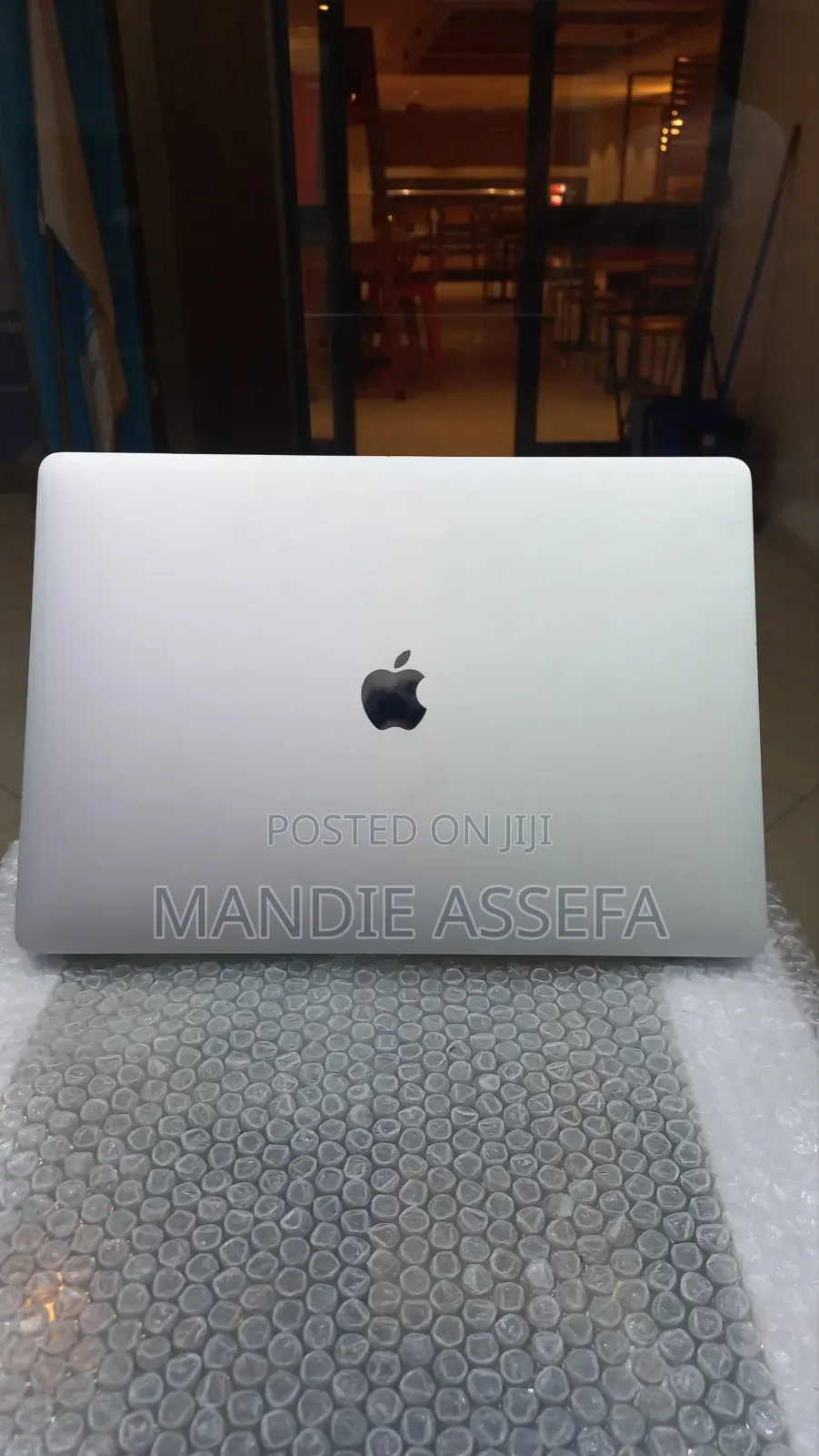 New Laptop Apple MacBook Pro 2018 16GB Intel Core i7 SSD 256GB