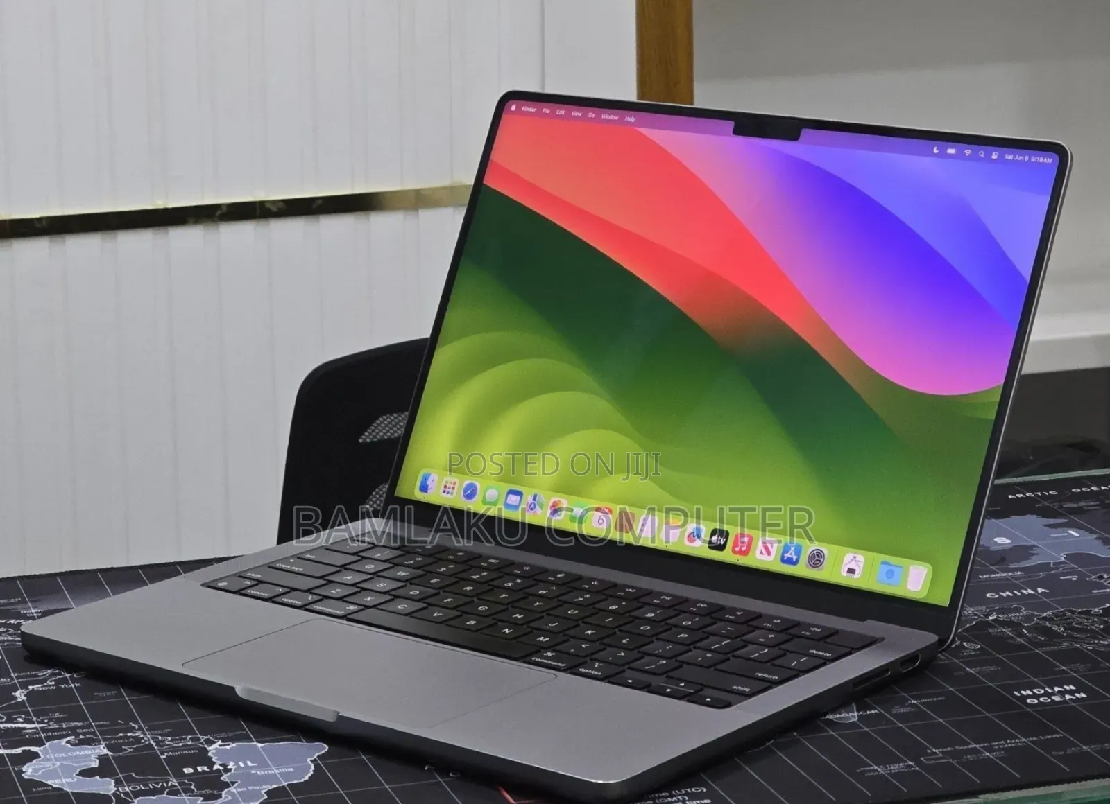 New Laptop Apple MacBook Pro 2023 M3 8GB Apple M3 Pro SSD 512GB