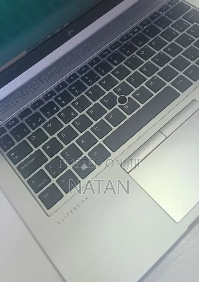 New Laptop HP EliteBook 830 G5 8GB Intel Core i5 SSD 512GB