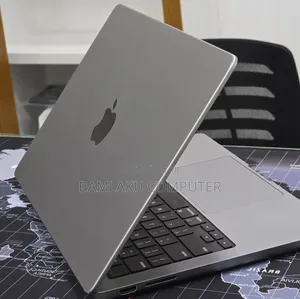 New Laptop Apple MacBook Pro 2023 M3 8GB Apple M3 Pro SSD 512GB