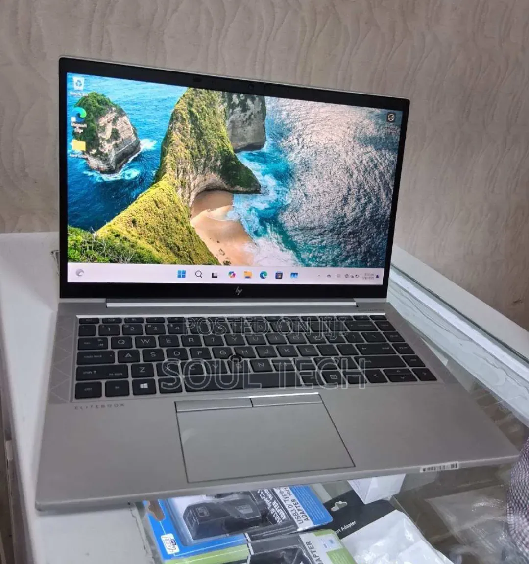 New Laptop HP EliteBook 830 G7 16GB Intel Core i7 SSD 512GB