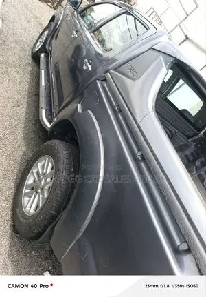 Toyota Hilux 2010 Gray