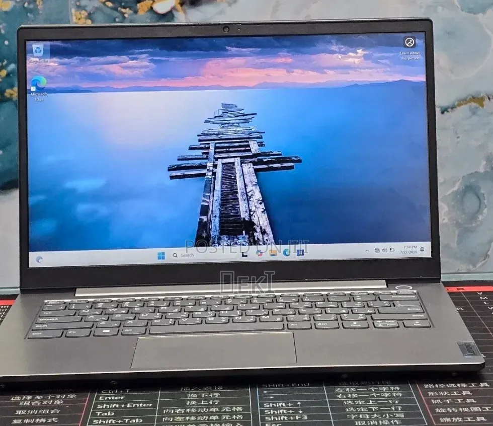 New Laptop Lenovo ThinkBook 13 8GB Intel Core i5 SSD 512GB