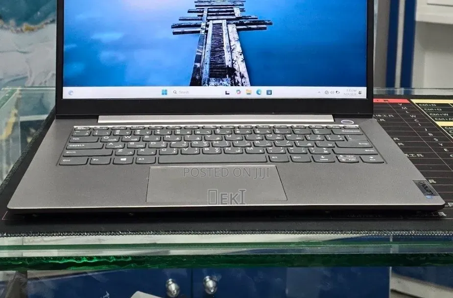 New Laptop Lenovo ThinkBook 13 8GB Intel Core i5 SSD 512GB