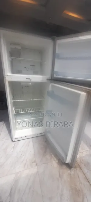 ፍሪጅ Used Later 400 Locatin 6 Killo ዎጋ60000