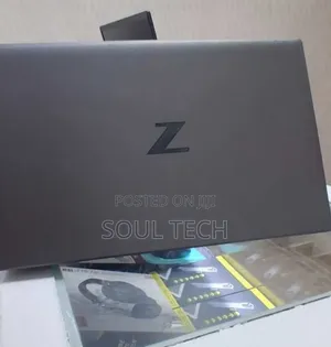 New Laptop HP ZBook Firefly G8 16GB Intel Core i7 SSD 512GB