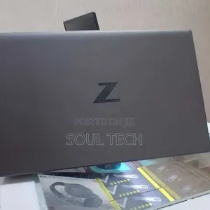 New Laptop HP ZBook Firefly G8 16GB Intel Core i7 SSD 512GB