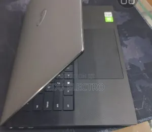 New Laptop Dell Precision 5550 16GB Intel Core i7 SSD 512GB