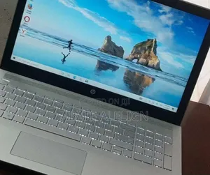 New Laptop HP Pavilion 15 8GB Intel Core i5 HDD 1T