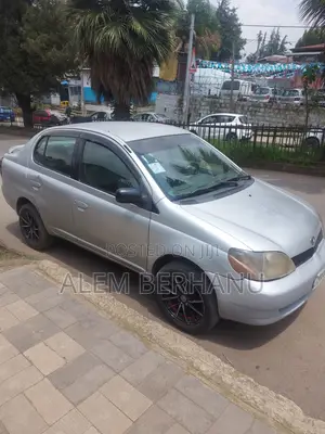 Toyota Platz 2003 Silver