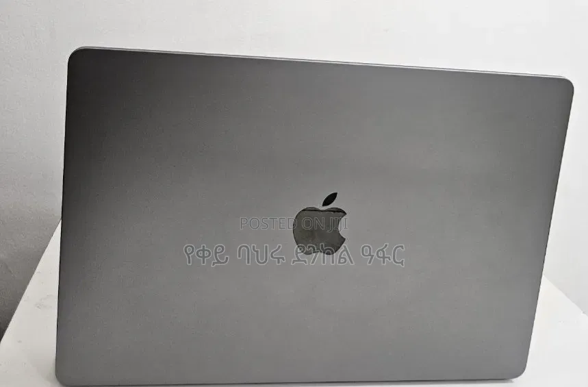 New Laptop Apple MacBook Air 2024 M3 8GB Intel Core i7 SSD 512GB