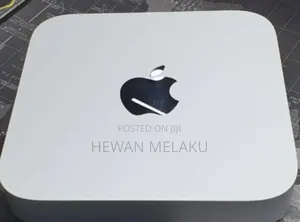 New Laptop Apple MacBook Pro 2022 M2 16GB Apple M2 SSD 256GB