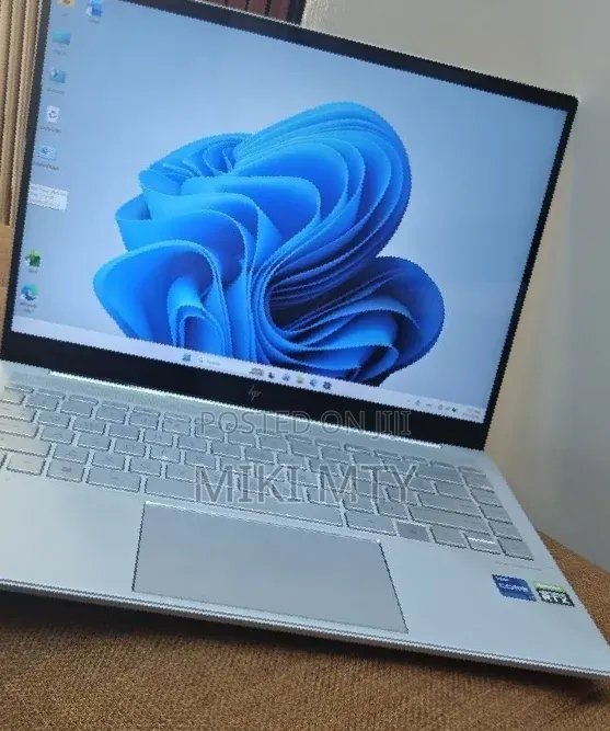 New Laptop HP Envy x360 16GB Intel Core i5 SSD 1T