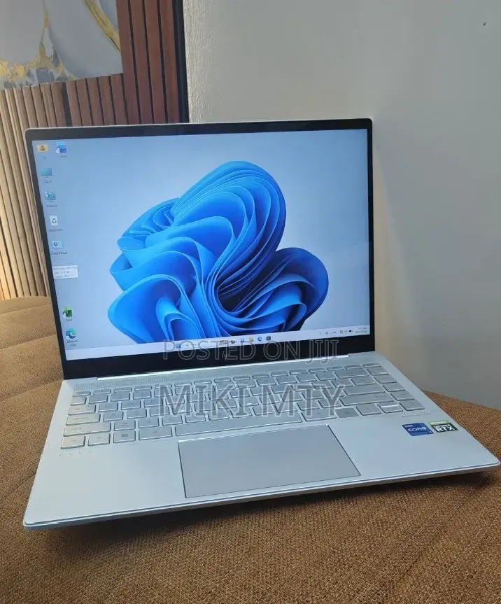 New Laptop HP Envy x360 16GB Intel Core i5 SSD 1T