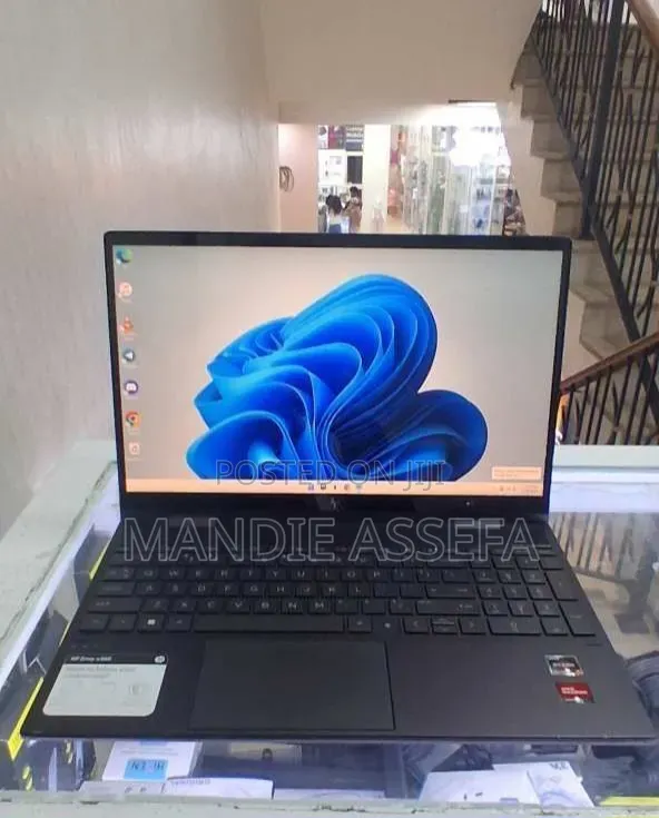 New Laptop HP Envy x360 12GB AMD Ryzen 7 SSD 512GB