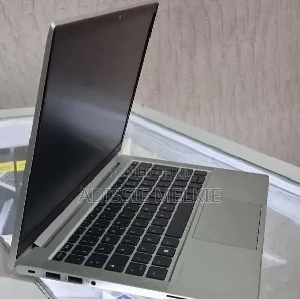 New Laptop HP EliteBook 835 G7 16GB AMD Ryzen 5 SSD 512GB