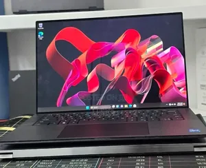 New Laptop Dell Precision 5560 16GB Intel Core i7 SSD 512GB