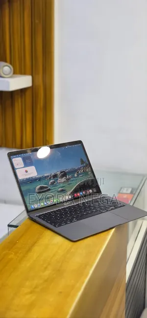 New Laptop Apple MacBook Air 2020 M1 16GB Apple M1 SSD 256GB