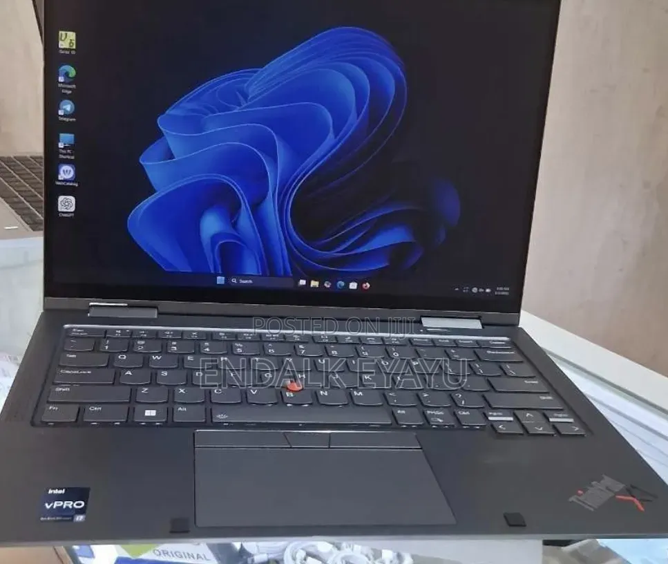 New Laptop Lenovo ThinkPad X1 Yoga 32GB Intel Core i7 SSD 512GB