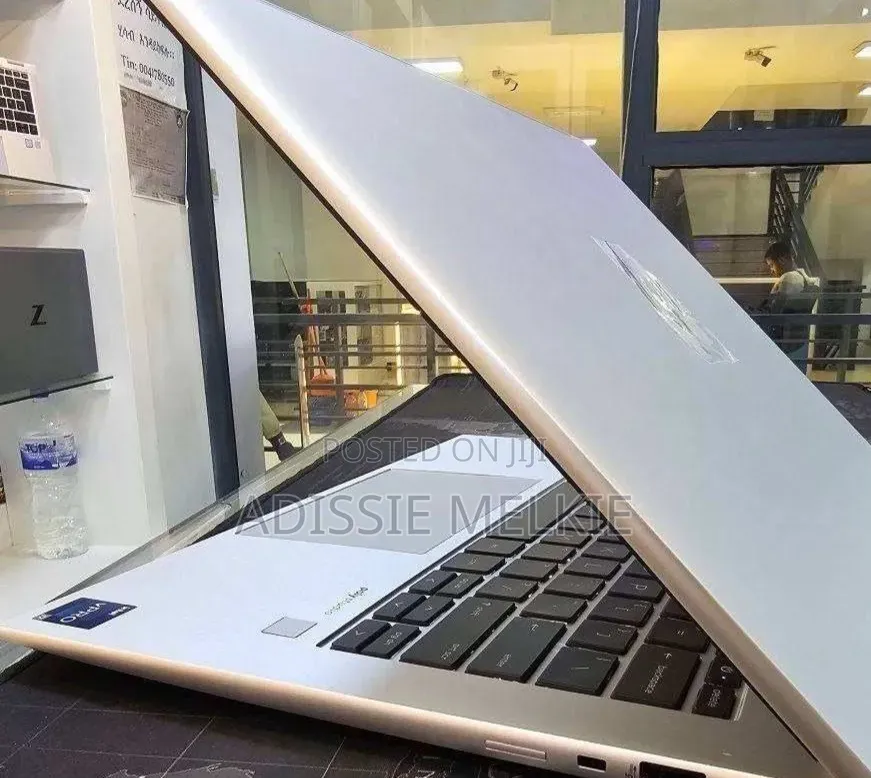 New Laptop HP EliteBook 840 G10 16GB Intel Core i7 SSD 512GB