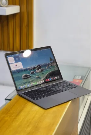 New Laptop Apple MacBook Air 2020 M1 16GB Apple M1 SSHD (Hybrid) 256GB