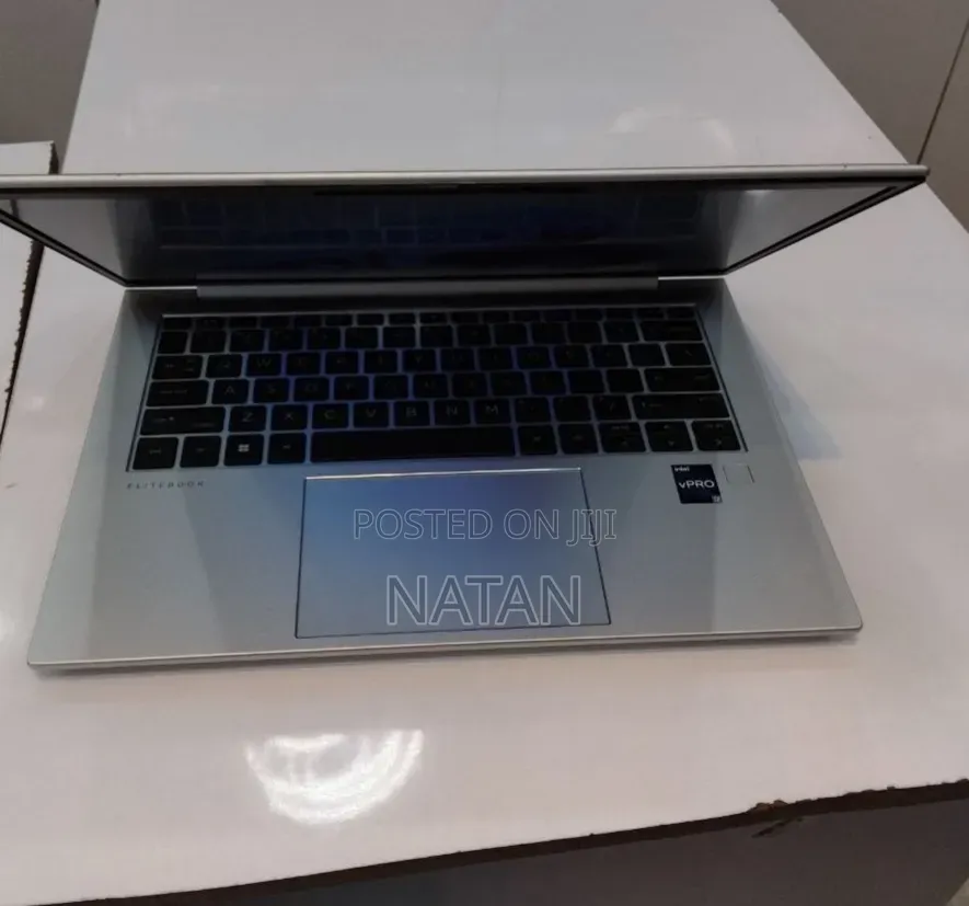 New Laptop HP EliteBook 840 G10 16GB Intel Core i7 SSD 512GB