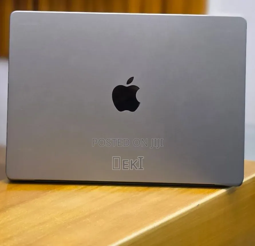 New Laptop Apple MacBook Pro 2021 M1 32GB Apple M1 SSD 512GB